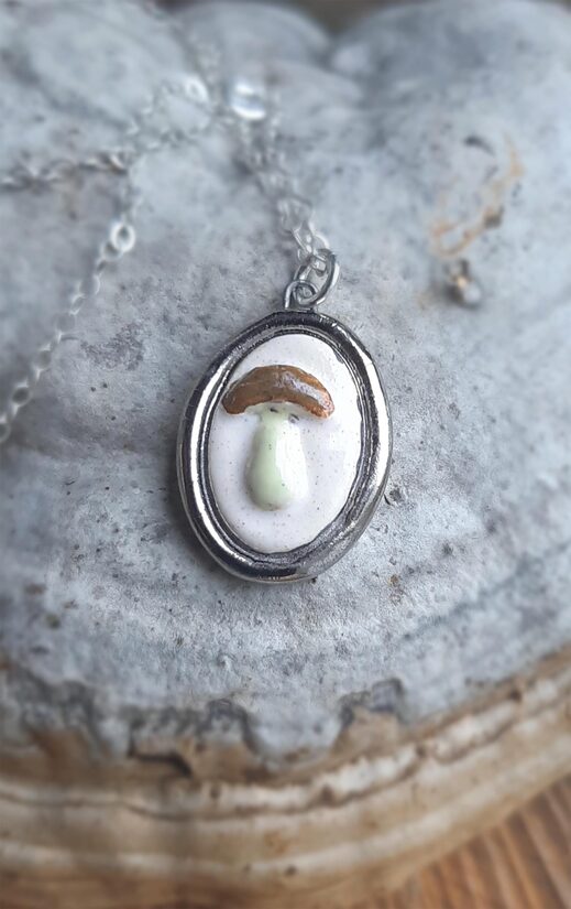 Ceramic Chic Mushroom Necklace in Silver