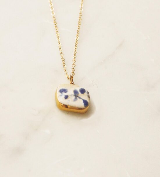 Ceramic Delicate Willow Necklace in Gold